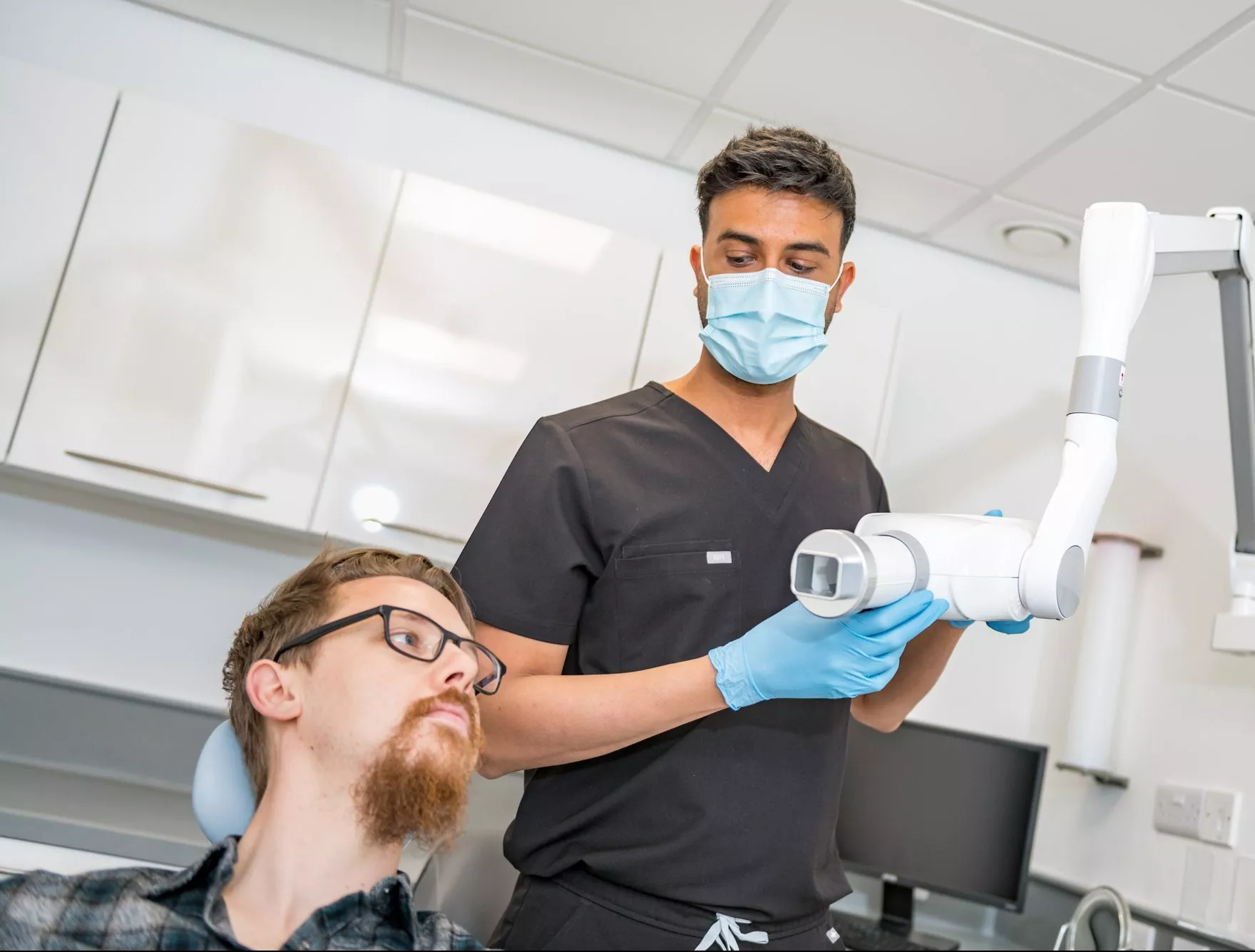 Crafting Timeless Smiles: Exploring the Art of Personalised Dental Sculpture